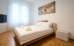 Lenny'S Central Apartment