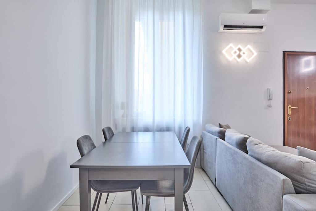 Lenny'S Central Apartment Milano Esterno foto